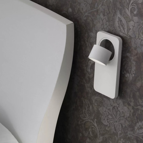 Applique linea light beebo w bianco led 5w 3000k per camera da letto con interruttore