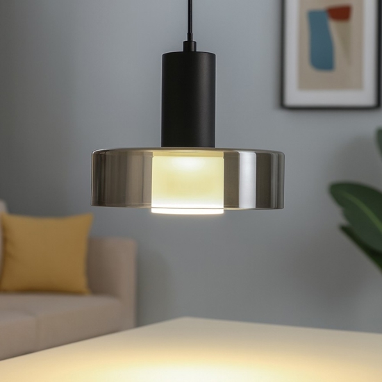 Lampada design nero per comodino stanza da letto moderna