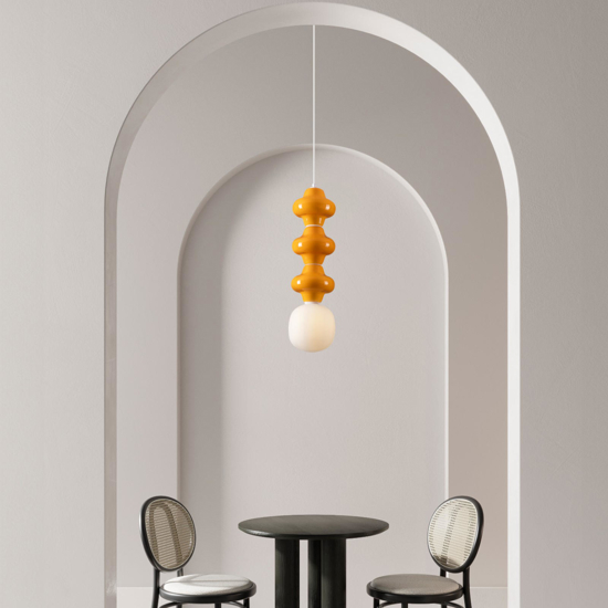 Lampada a sospensione di ceramica arancione moderna