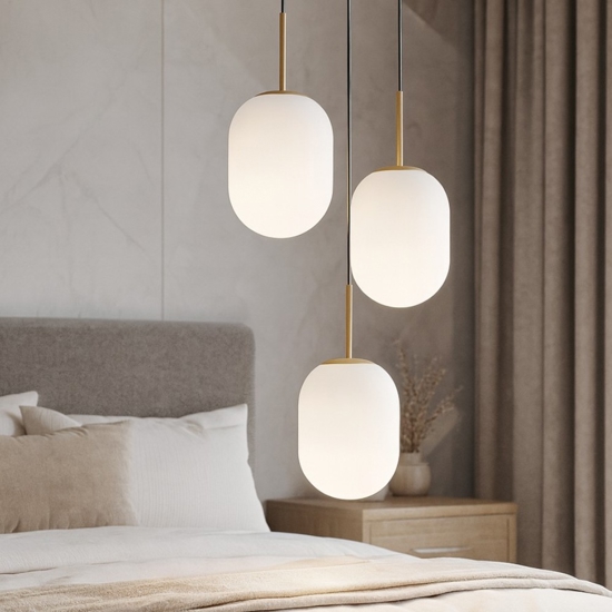 Lampadario per camera da letto oro vetri sfumati bianchi