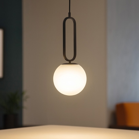 Lampada a sospensione nera sfera bianca per comodino