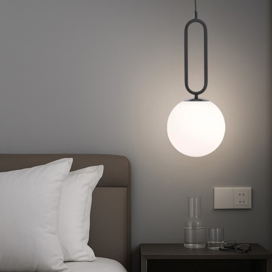Lampada a sospensione nera sfera bianca per comodino