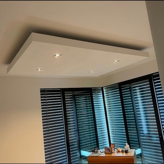 Faretto da incasso a soffitto quadrato in metallo bianco orientabile