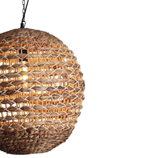 Lampadario sfera in rattan e giacinto essiccato per soggiorno