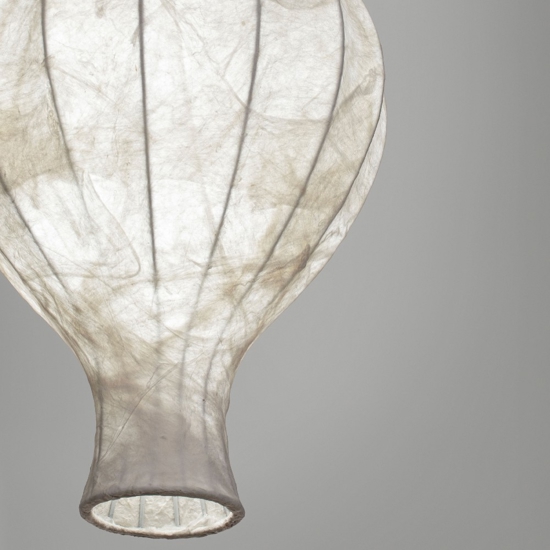 Lampadario a sospensione design in seta di gelso bianco sabbia