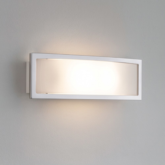 Applique moderna in vetro bianco lucido cornice metallo cromato