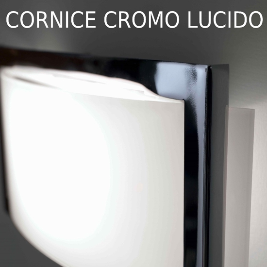 Applique moderna in vetro bianco lucido cornice metallo cromato