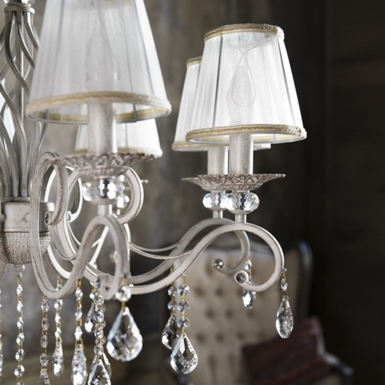 Maytoni grace lampadario per salone bianco anticato 8 luci
