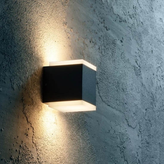 Applique da esterno ip65 antracite led cct 3000k 4000k 5500k gea luce