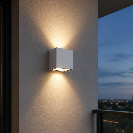 Applique da parete top light spa cubo bianco biemissione luce ip54