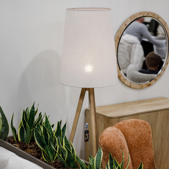 Piantana di legno scandinavo paralume di lino