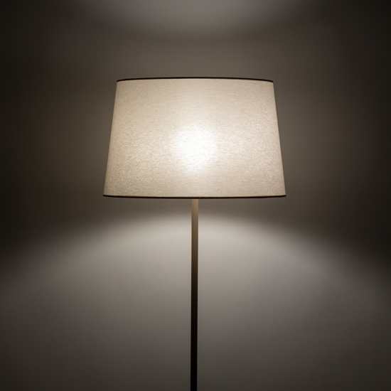 Piantana stelo sabbia paralume in tessuto beige 
