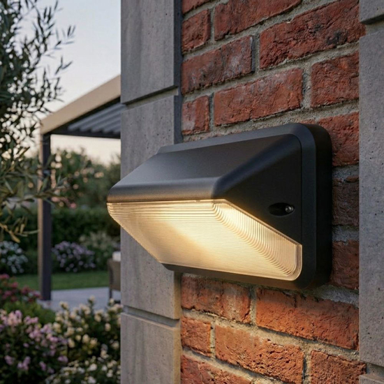 Applique da esterno con sensore di movimento crepuscolare nera led cct ip66
