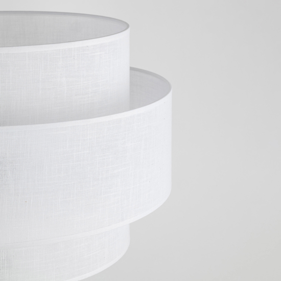 Piantana moderna con paralume di tessuto bianco design per soggiorno