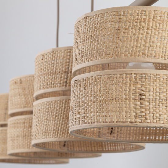 Lampadario per sala da pranzo paralumi di paglia