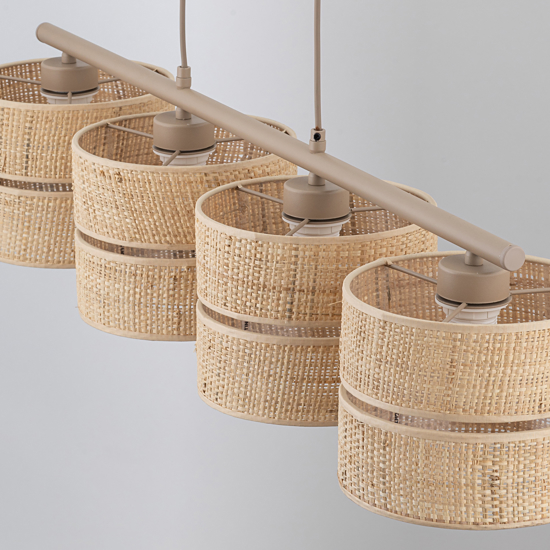 Lampadario per sala da pranzo paralumi di paglia