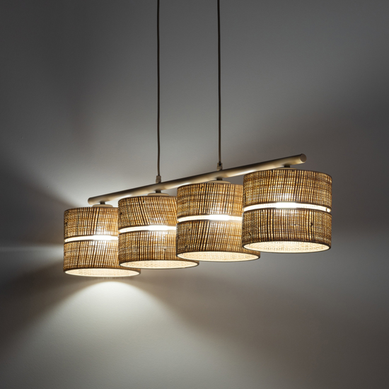 Lampadario per sala da pranzo paralumi di paglia