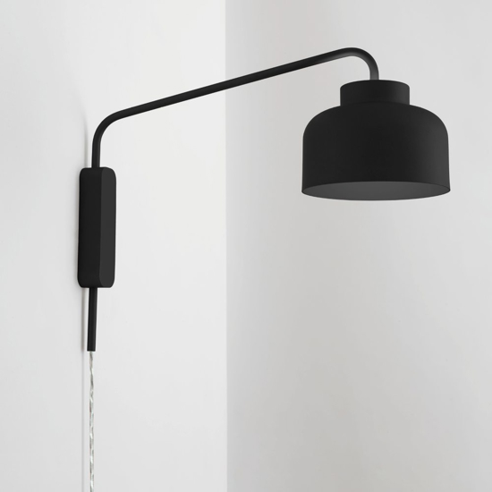 Vivida applique da parete bottone nera dimmerabile con telecomando
