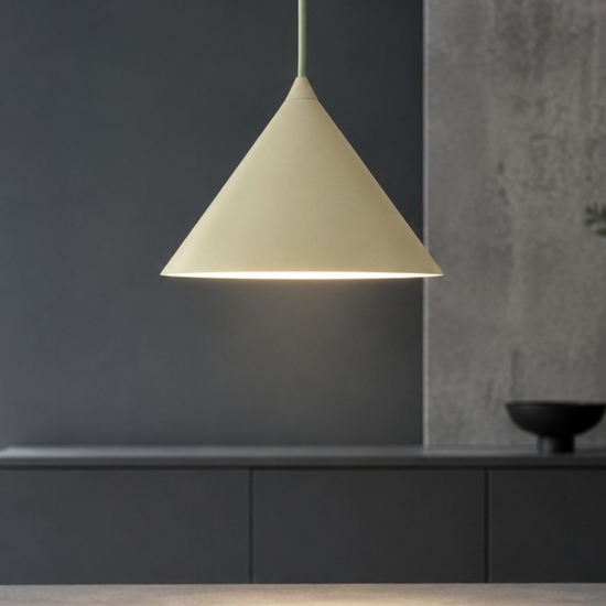 Lampada a sospensione cono 21 cm verde di metallo