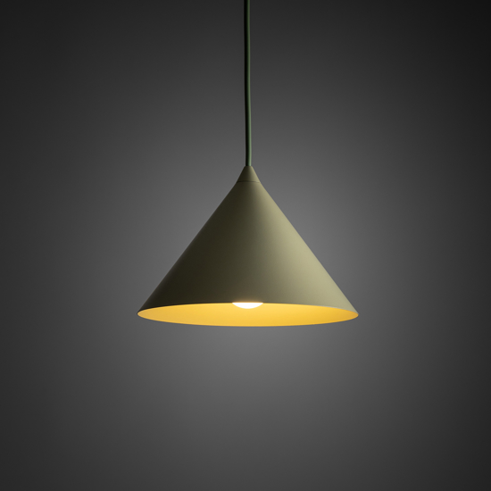 Lampada a sospensione cono 21 cm verde di metallo