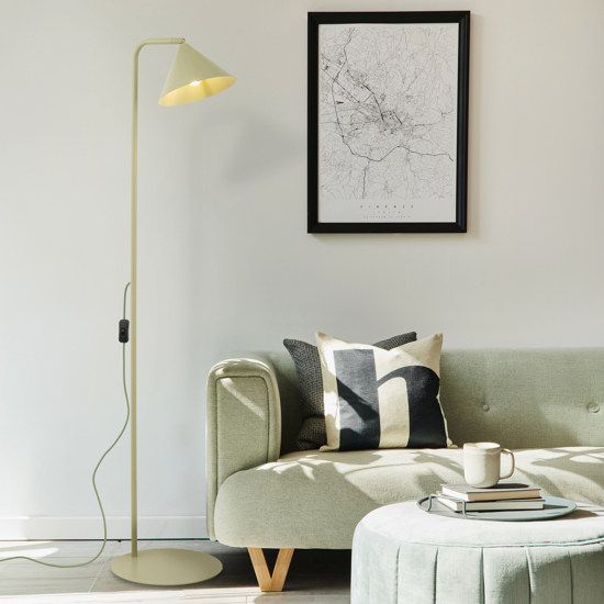 Piantana verde in metallo design minimal da lettura