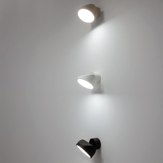 Vivida tarp applique da parete orientabile nera led cct dimmerabile