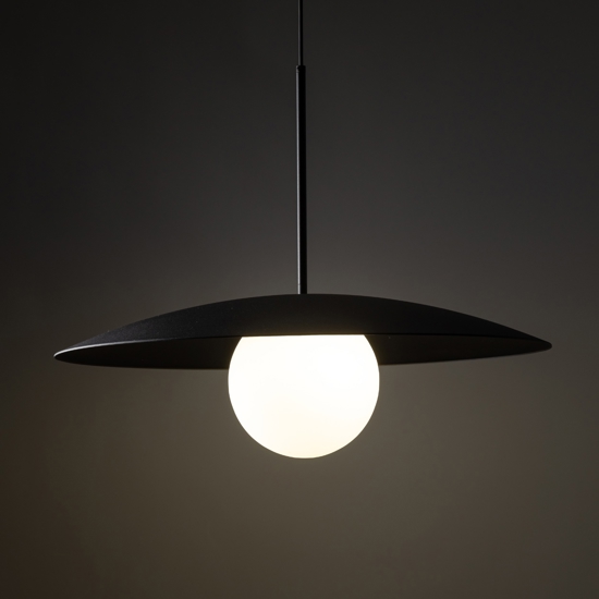 Lampadario disco nero in metallo 65 cm per cucina moderna sfera di vetro