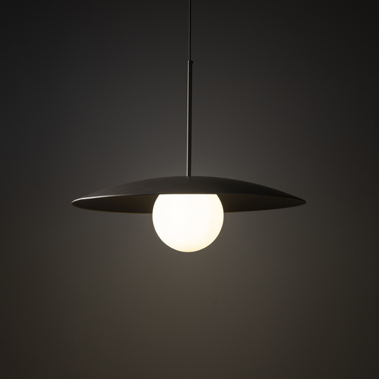 Lampadario per cucina moderna marrone 65 cm piatto di metallo sfera in vetro