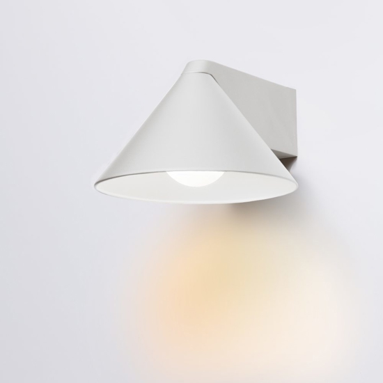 Vivivda luminelle applique da parete cono bianco moderno