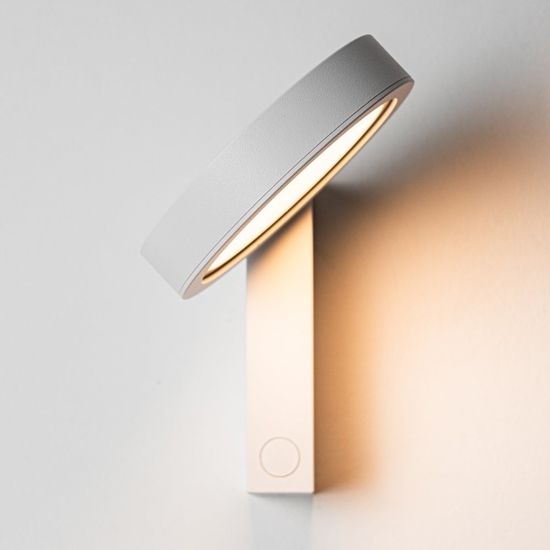 Vivida noxis applique da comodino orientabile bianca led dimmerabile presa usb