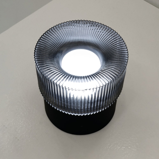 Vivida lampada da tavolo pilastro vetro fumè led cct