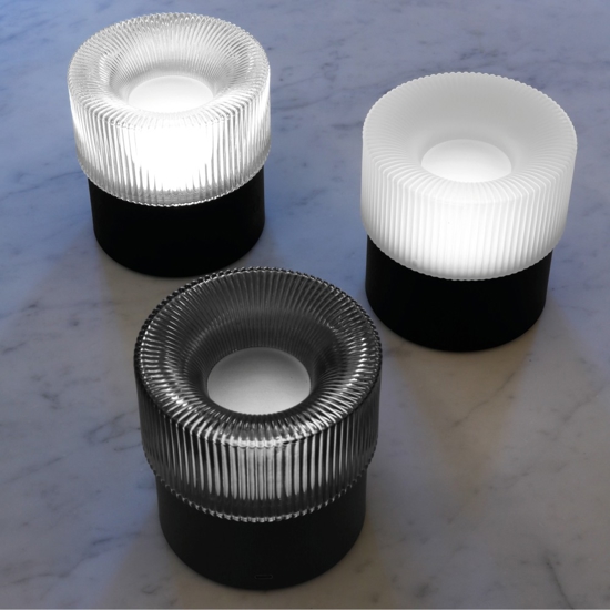Vivida lampada da tavolo pilastro vetro bianco led dimmerabile cct