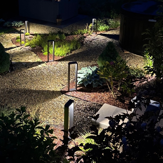 Lampioncino nero design moderno led 10w 3000k per esterno giardino ip54