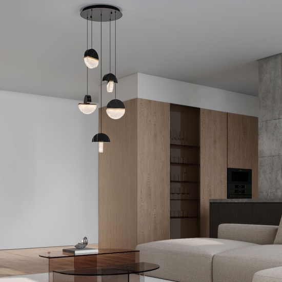 Lampadario a sospensione 5 pendenti in marmo nero e vetro per soggiorno moderno