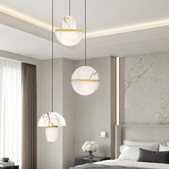 Lampadario 3 pendenti design marmo bianco e vetro per camera da letto stile contemporaneo