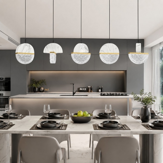 Lampadario con pendenti di marmo bianco e vetro design per tavolo sala da pranzo