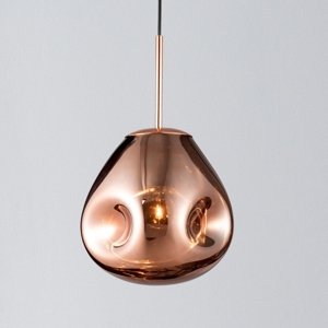Lampada a sospensione sfera di vetro rame specchiato martellato 25 cm moderna