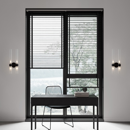 Applique design elegante moderno nero vetri tubolari per soggiorno