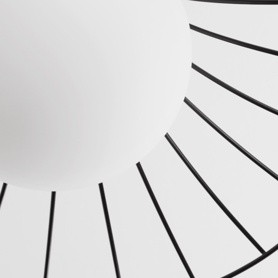Lampadario per cucina moderna nero sfera bianca 36 cm