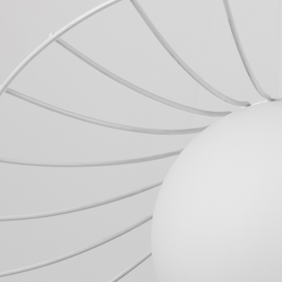 Lampadario bianco per cucina moderna cappello in metallo sfera in vetro