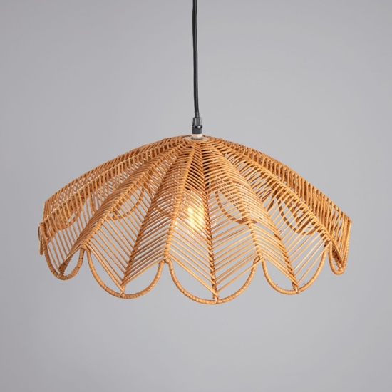 Lampadario di rattan miele intrecciato per cucina