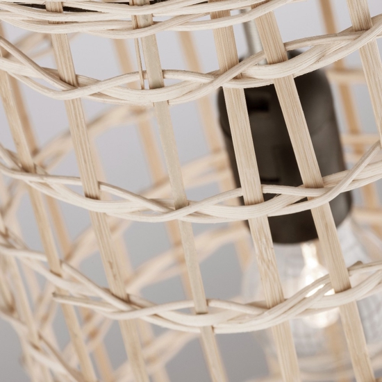 Lampada a sospensione in rattan naturale intrecciato per comodino camera da letto