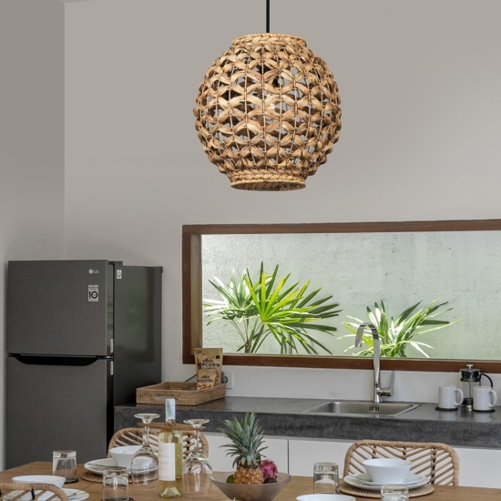 Lampadario per sala da pranzo sfera di rattan e giacinto essiccato