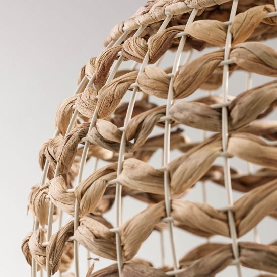 Lampadario a sospensione sfera di rattan e giacinto essiccato per camera da letto