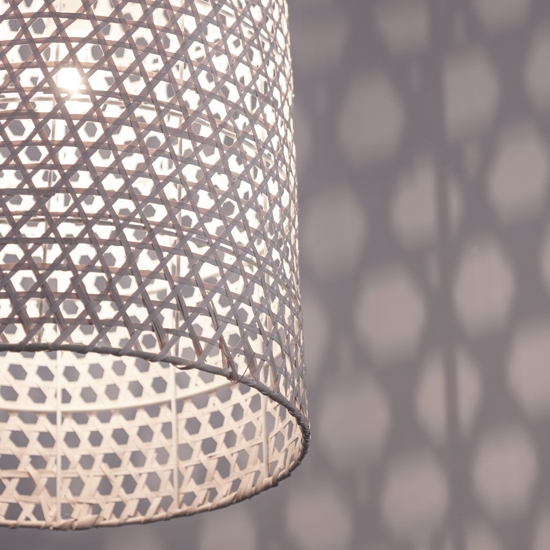 Lampadario di rattan bianco cupola per camera da letto