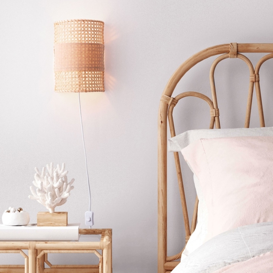 Applique da comodino in rattan naturale con filo e spina per camera da letto