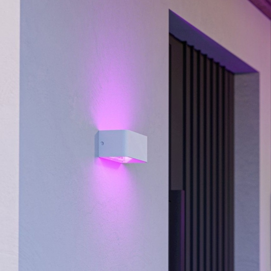 Applique bianco da esterno led rgb da 2700k a 6500k controllo da remoto app ip55 eglo sania-z