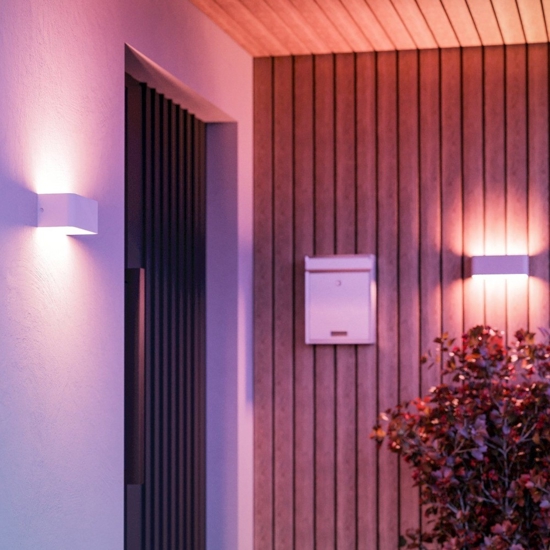 Applique bianco da esterno led rgb da 2700k a 6500k controllo da remoto app ip55 eglo sania-z