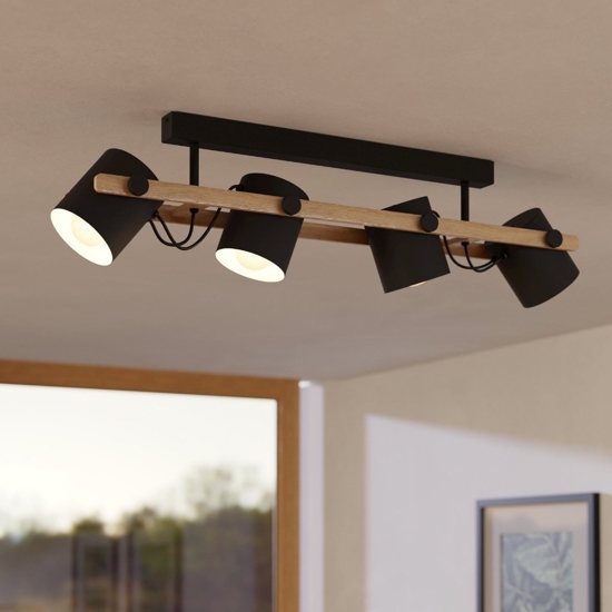 Plafoniera da soffitto in legno con faretti neri orientabili eglo hornwood