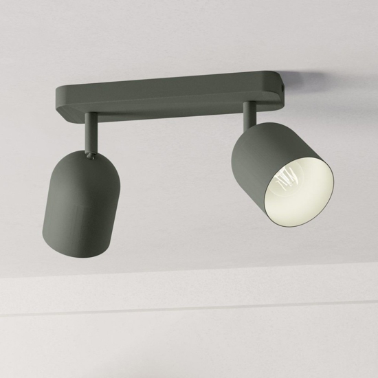 Plafoniera da soffitto verde con 2 faretti orientabili eglo tilston
